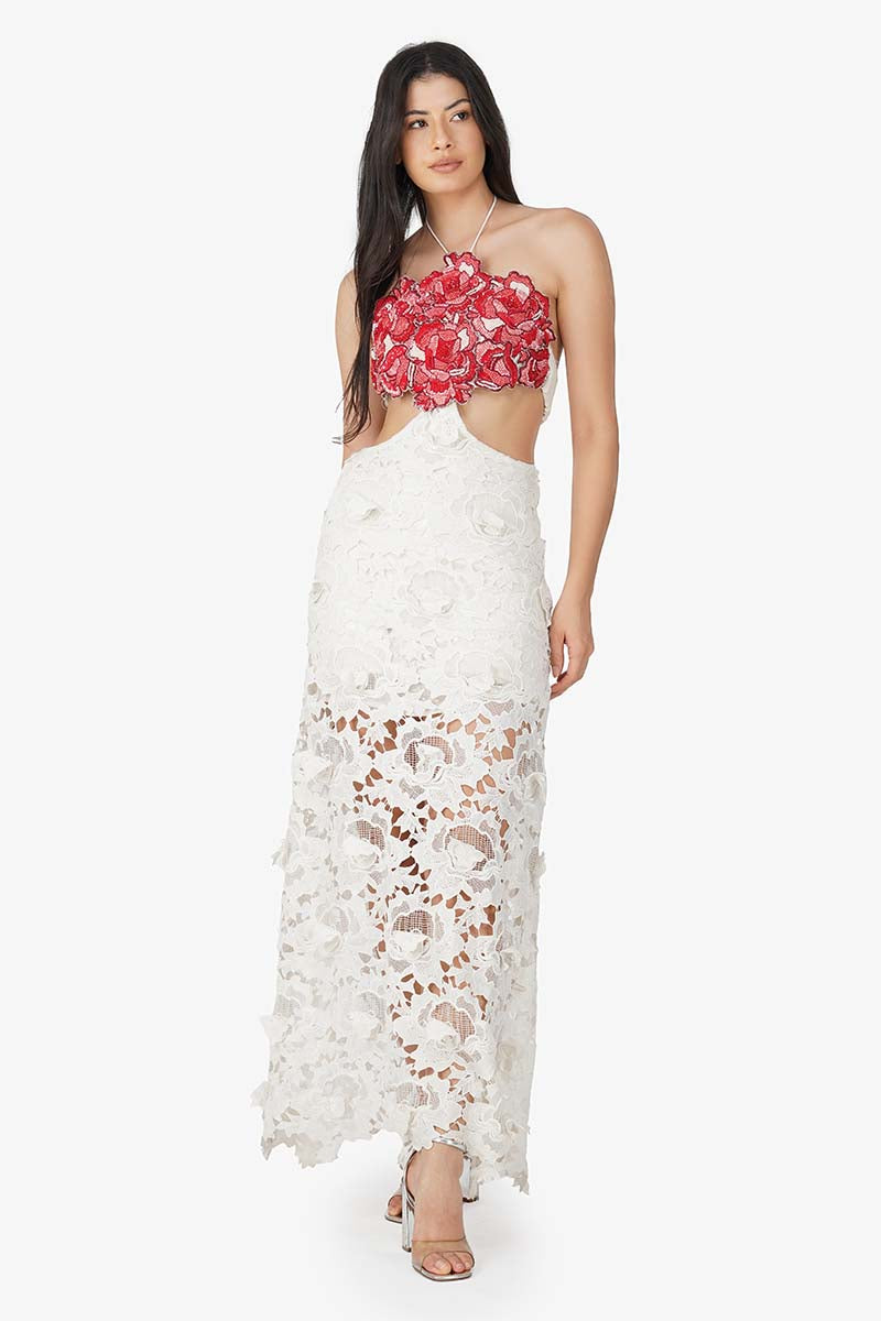 Test: Scarlet Neckholderkleid mit Blumenverzierung (Kopie)